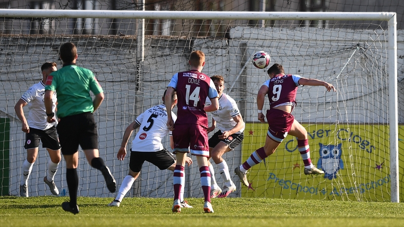 Chris Lyons heads home Drogheda's goal against Sligo Rovers