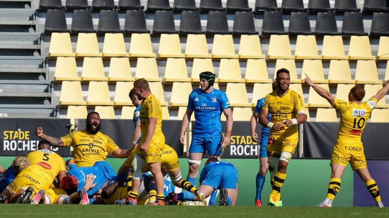 La Rochelle players celebrate Gregory Alldritt's 65th-minute try
