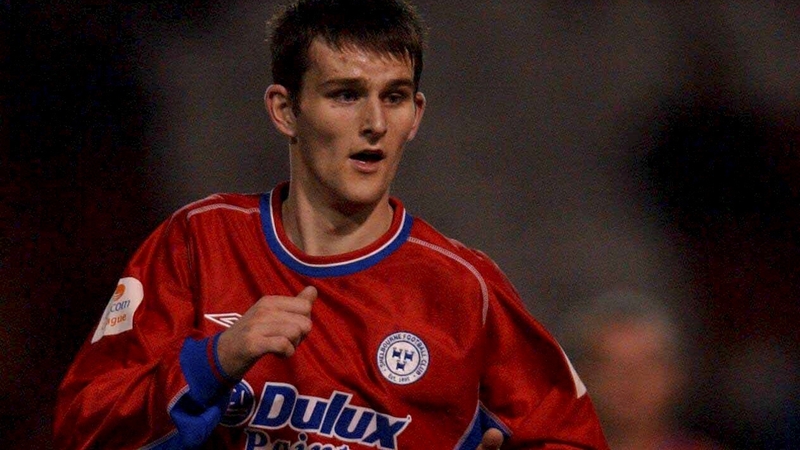 Alan Keely playing for Shelbourne in 2001