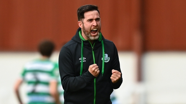 Stephen Bradley celebrates after Danny Mandroiu's stoppage-time winner