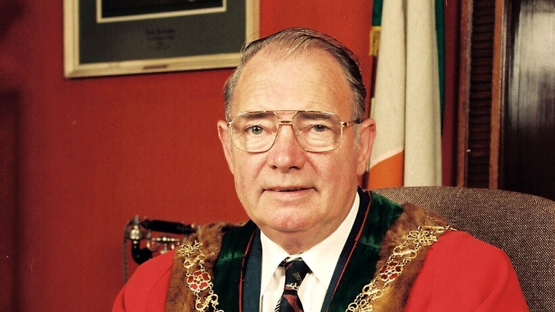 Tim Falvey was a former Fianna Fáil councillor who served as Lord Mayor of Cork in 1994