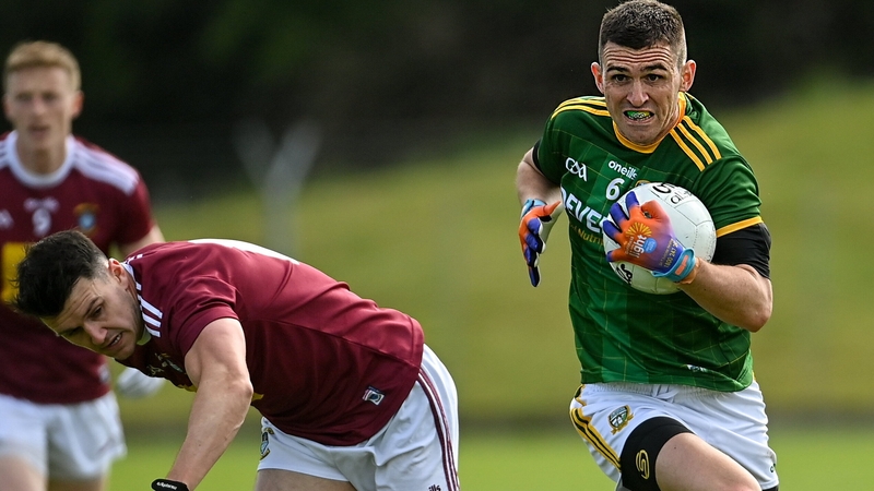 Meath captain Shane McEntee evades David Lynch's challenge