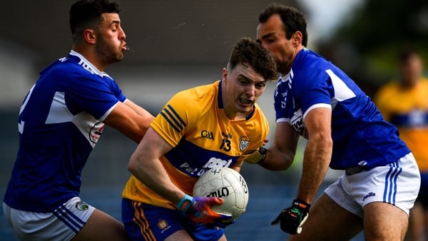 Clare's Gavin Cooney evades his markers in Ennis