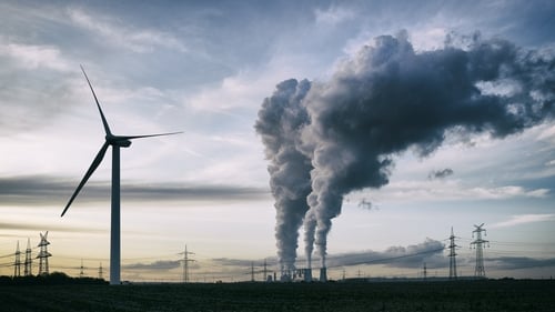 The EU's emissions over the January to March quarter amounted to 941 million metric tonnes of CO2 equivalents, down 2.9% from a year ago