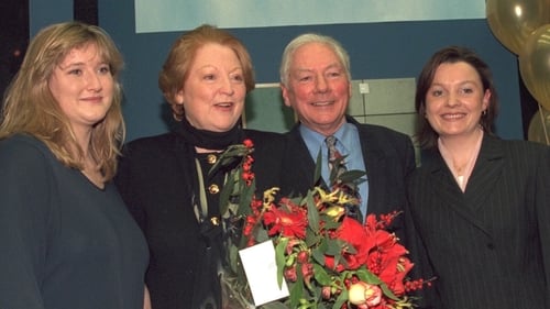Suzy Byrne (right) with her sister Crona and their parents Kathleen Watkins and Gay Byrne