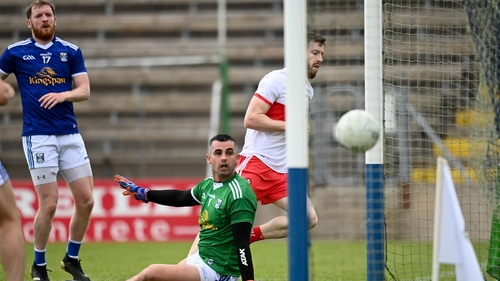 Niall Loughlin scores Derry's goal
