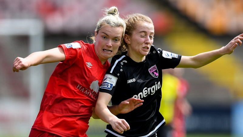 Saoirse Noonan of Shelbourne in action against Aoibheann Clancy of Wexford Youths