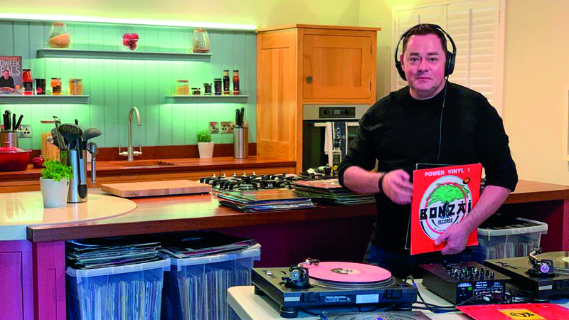 Donal O'Donoghue visits Neven Maguire at home in Blacklion for the RTÉ Guide.