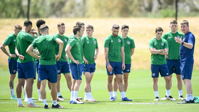 Stephen Kenny speaks to the squad during Tuesday's training session