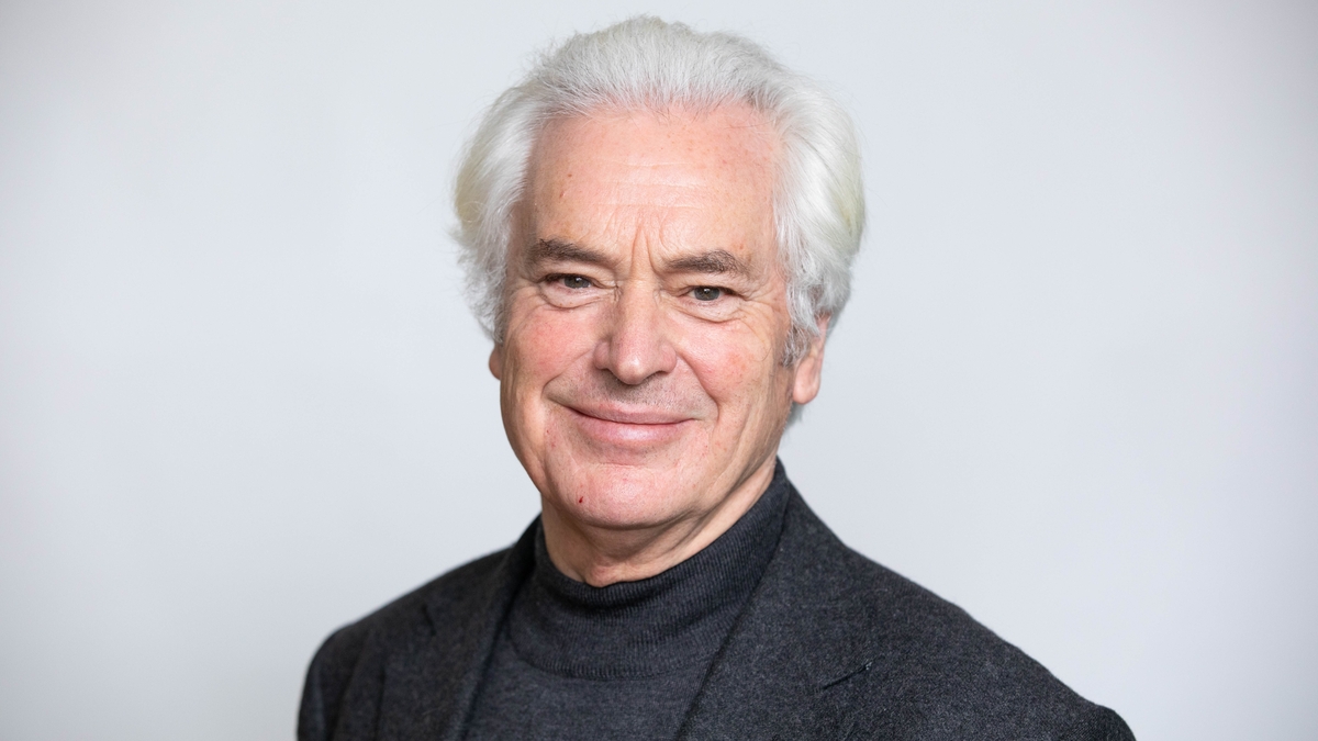 Ian Robertson