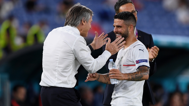 The Italian coach congratulates Lorenzo Insigne after the final whistle