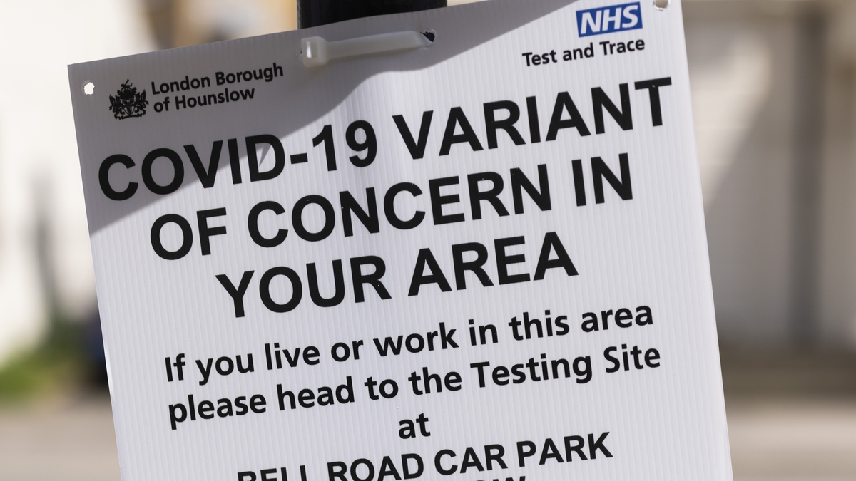 'I don't know when I'll get home again' - Irish people in the UK