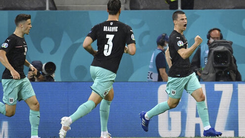 Stefan Lainer (r) had put the Austrians in front