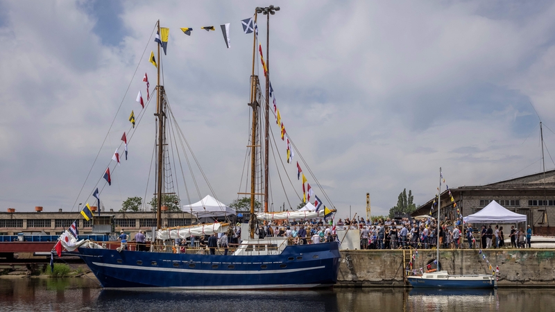 A total of around 300 people took part in the construction of the "Father Boguslaw" boat in Warsaw