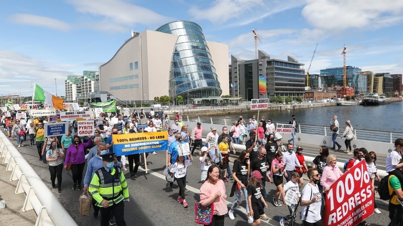 Estimates vary, but around 4,000 to 5,000 homes are believed to be affected by cracking and crumbling mica blocks