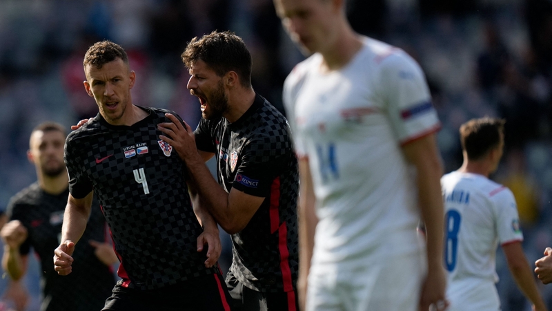 Perisic (L) is congratulated by Croatia team-mate Bruno Petkovic after his goal