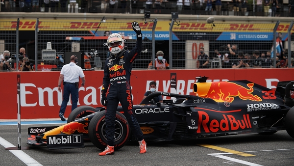 Verstappen pips Hamilton to poll position