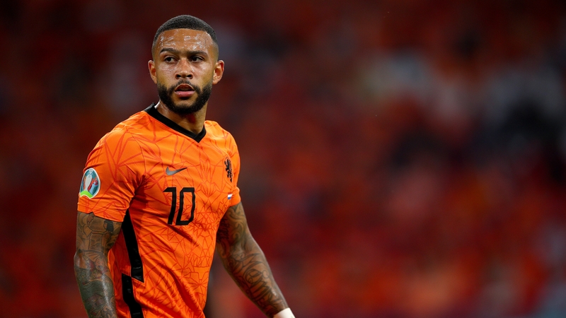 Memphis Depay is off to the Nou Camp