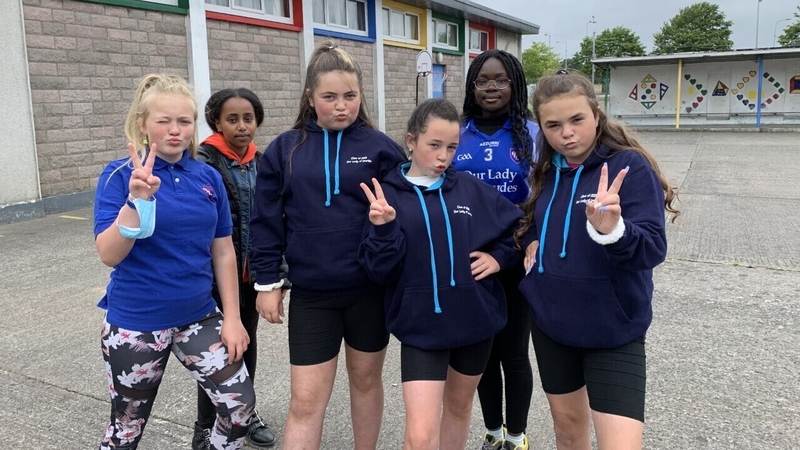 Sixth class pupils strike a pose