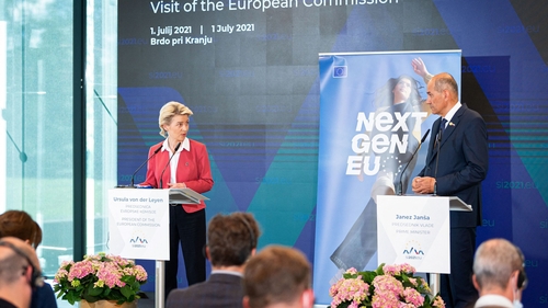 Tense news conference involving Ursula von der Leyen and Janez Janša