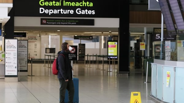 The CSO says there were 925,500 overseas passenger arrivals and 895,100 overseas passenger departures in October, up 475% and 448% on the same time last year