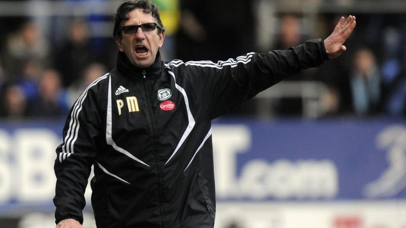 Paul Mariner on the sideline with Plymouth Argyle in 2009