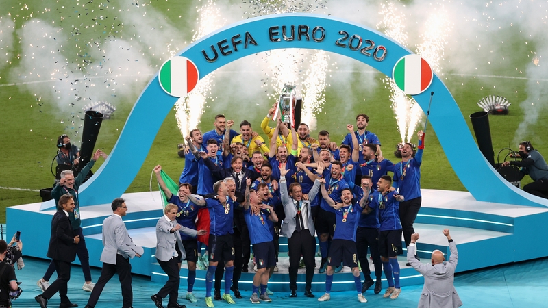 Giorgio Chiellini, captain of Italy lifts the Euro 2020 trophy