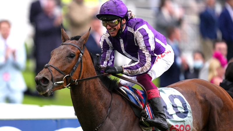 Snowfall goes in the Prix de l'Arc de Triomphe