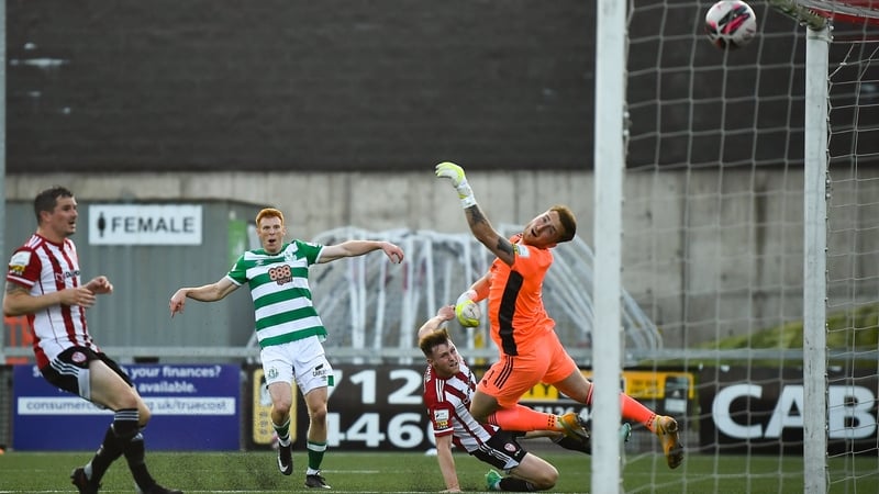 Rory Gaffney scores Shamrock Rovers' third goal