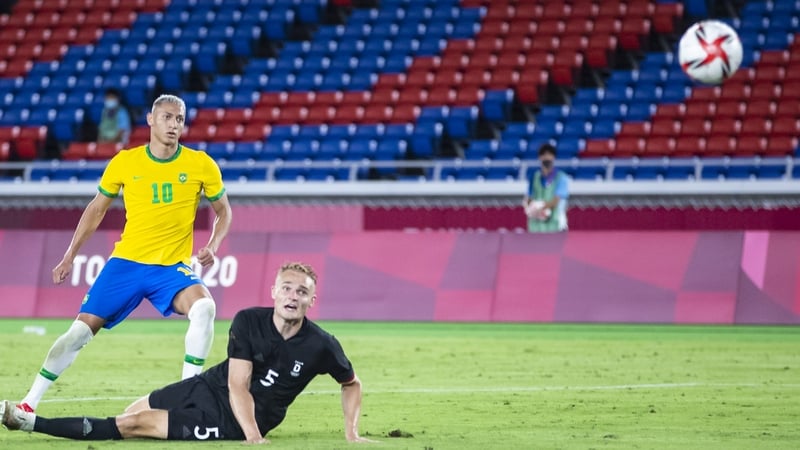 Richarlison makes it 3-0 in Yokohama