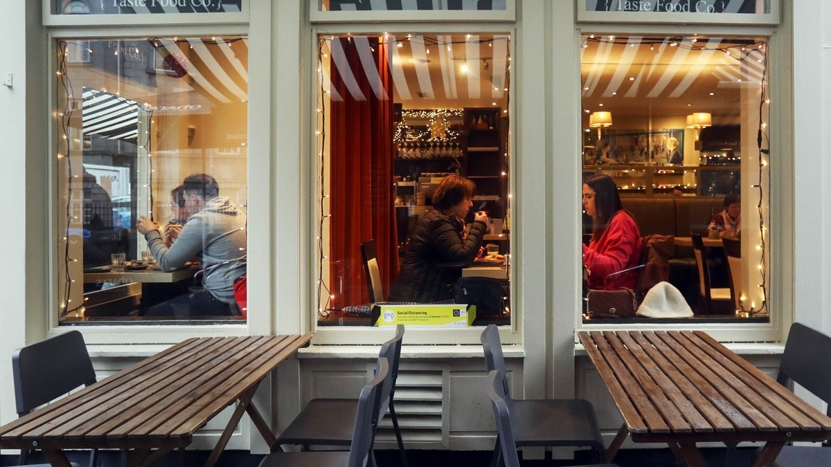 Indoor Dining Resumes