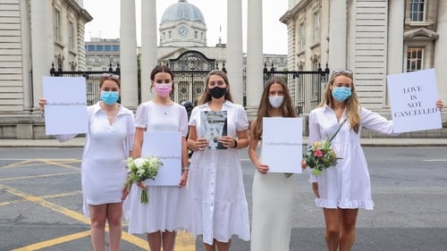 Orla Hogan, Ali O'Mara, Brina Cullen, Anna Killeen, Una O'Huadhaigh as a group of brides-to-be outside Government Buildings