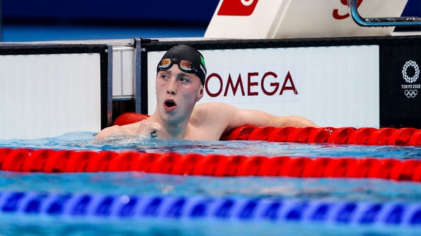 Daniel Wiffen celebrates winning his heat in the 800m freestyle