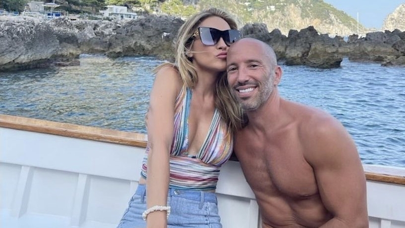 Chrishell Stause and Jason Oppenheim, image via Chrishell Stause/Instagram