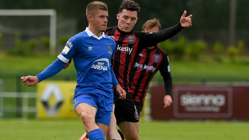 Niall O'Keeffe in action against Ali Coote