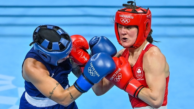 The pair exchange punches during an engrossing battle