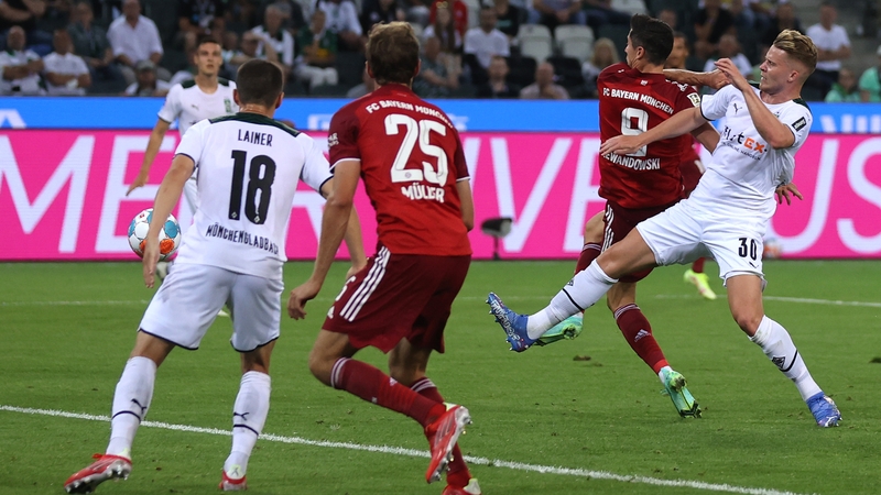 Robert Lewandowski levels for Bayern