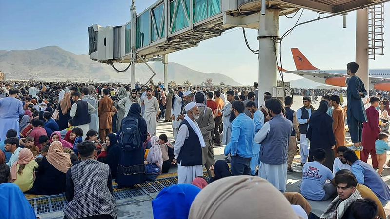 Cíorthuathail ag Aerfort Kabul