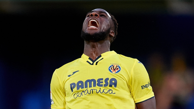 Boulaye Dia of Villarreal shows his frustration