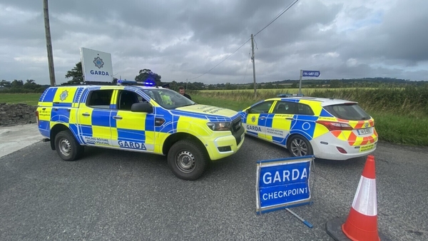 The R152 is closed and local diversions are in place