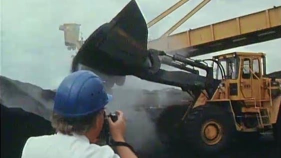 Industrial photographer Neil Warner at Moneypoint, 1986.