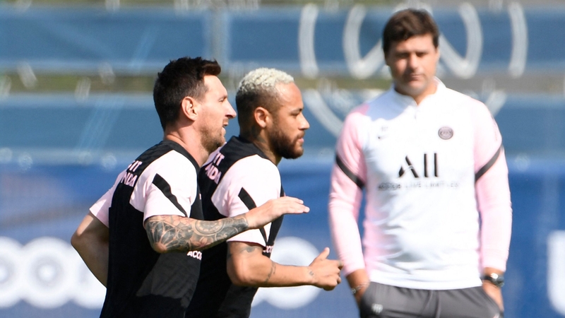 PSG boss Pochettino keeps an eye on his new star man.