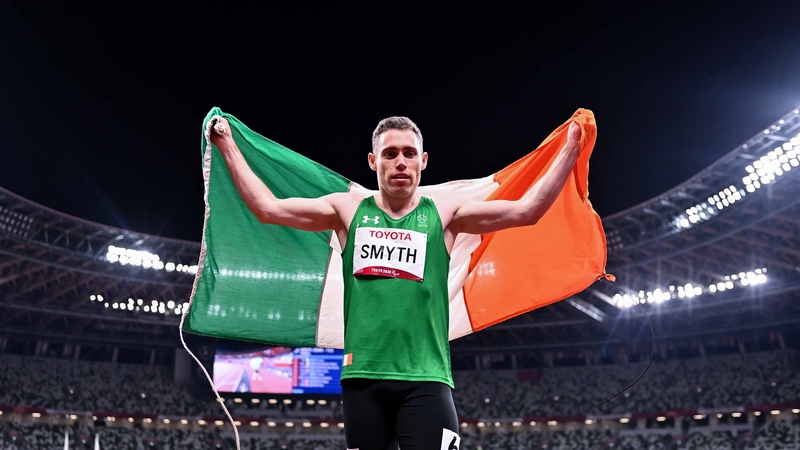 Jason Smyth celebrates his gold medal win