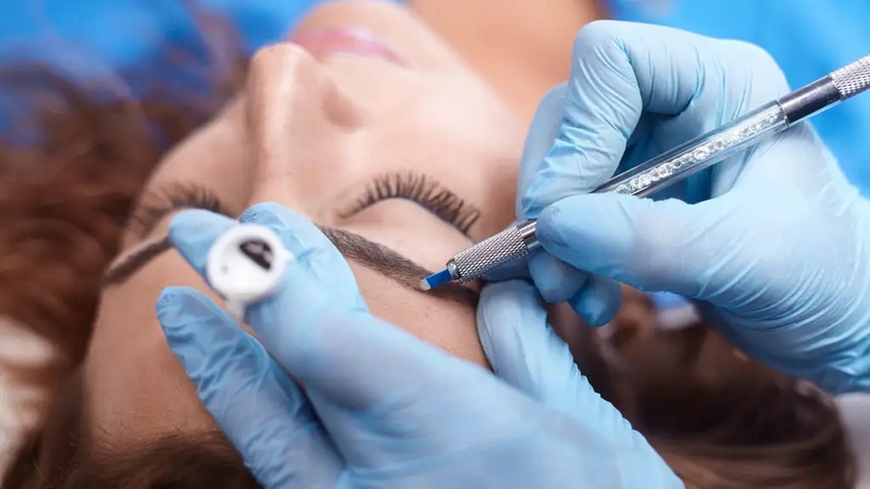 It's the best way to get straight-from-the-salon brows.