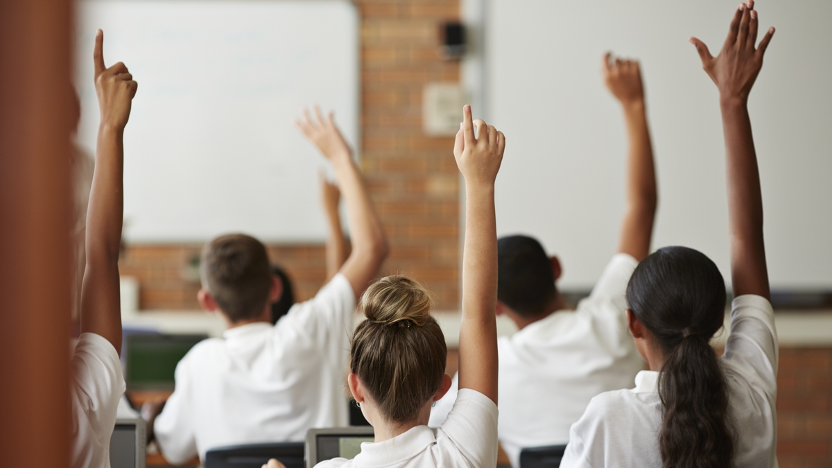 Schools & Close Contacts