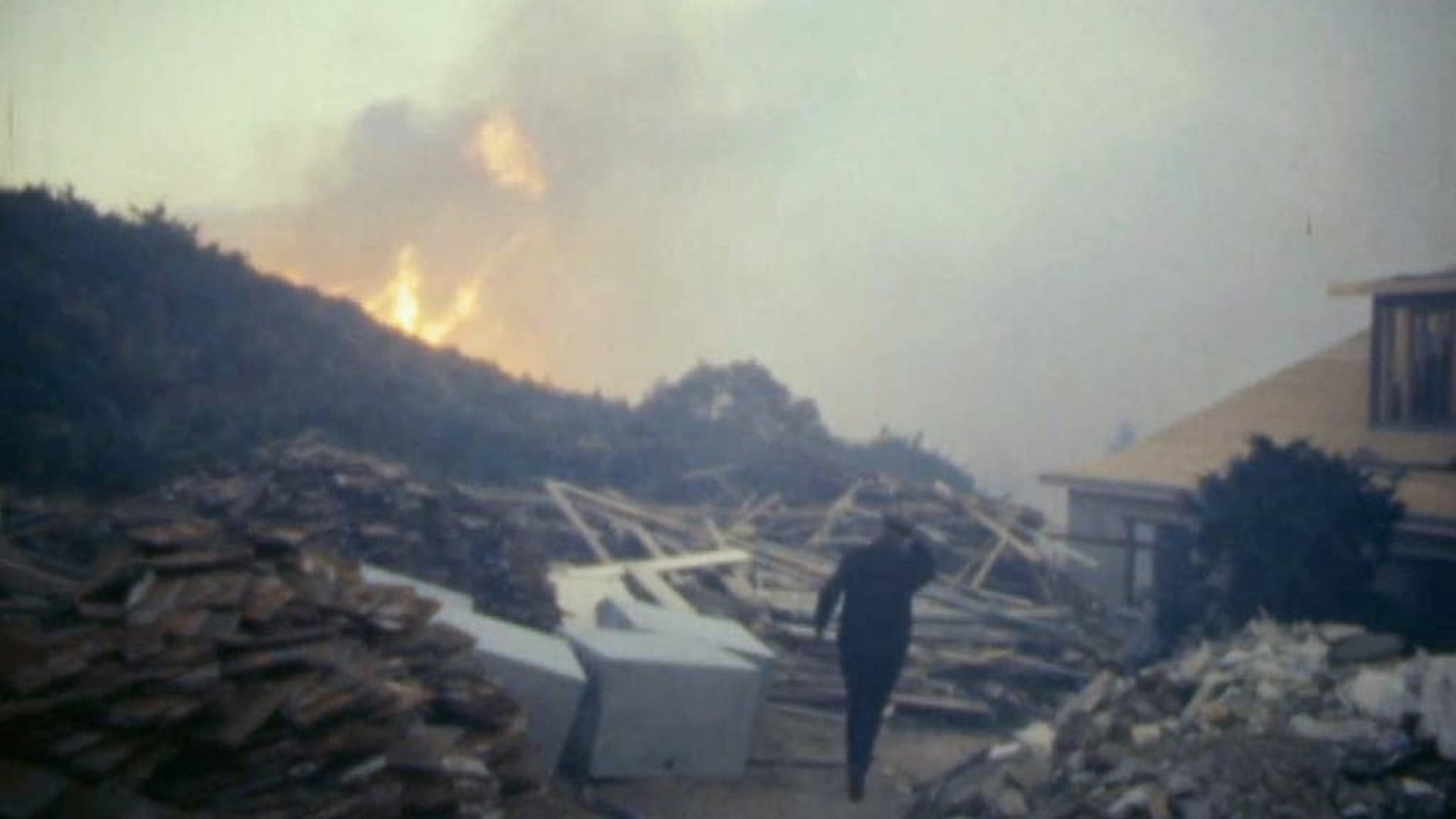 RTÉ Archives | Disasters | Howth Gorse Fire