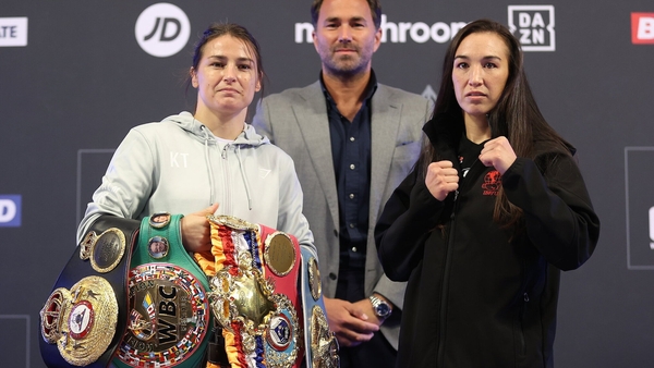 Katie Taylor (left) and Jennifer Han with promoter Eddie Hearn
