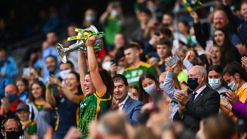 Meath captain Shauna Ennis lifts the Brendan Martin Cup