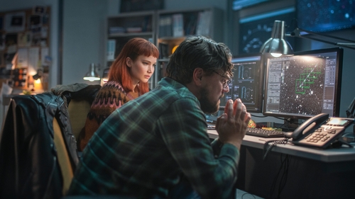 Jennifer Lawrence and Leonardo DiCaprio in Don't Look Up