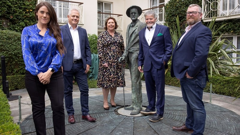 (L-R) iQuest CEO, Sarah Murphy; RED C Research CEO, Richard Colwell; RED C MD, Sinéad Mooney; Business Post Group CEO, Enda O'Coineen; Business Post Group, COO, Colm O'Reilly